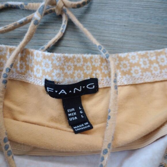 Y2K Yellow Beaded Floral Halter Summer Top - Picture 3 of 3